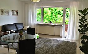 Apartment - zentrumsnah, eigener Parkplatz und großer Balkon ins Grüne